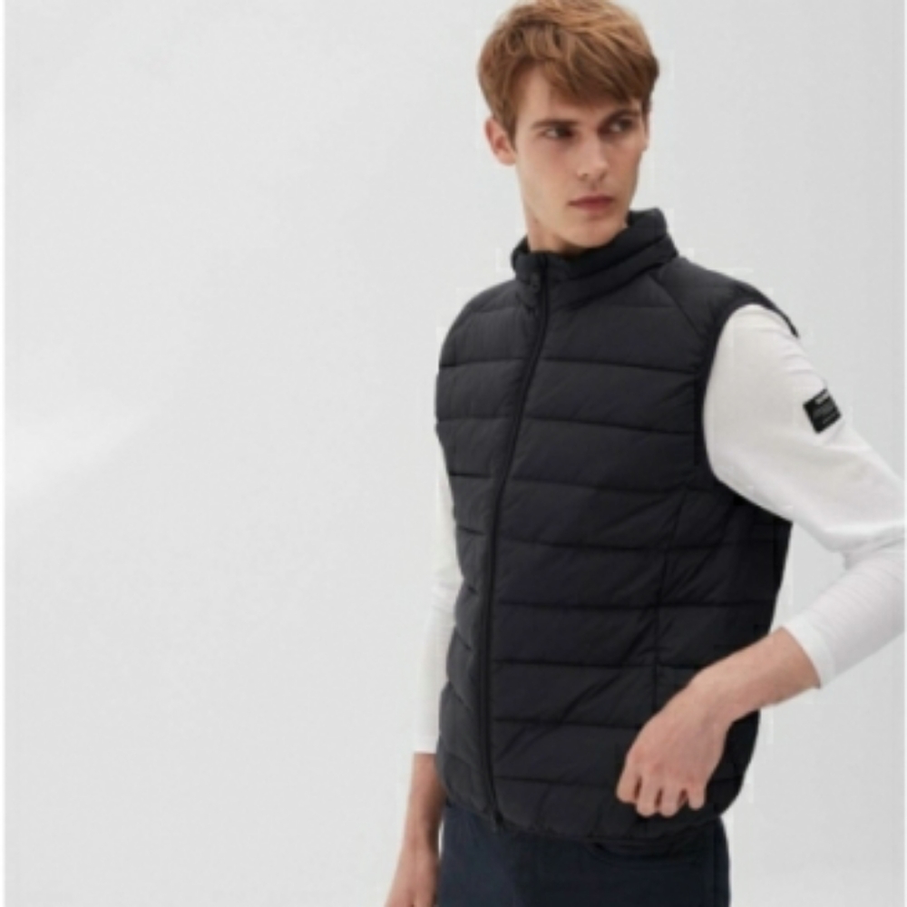 🌎 Recycled Plastic Vest